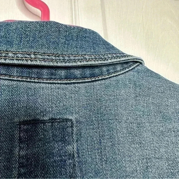 Old Navy Jean  Jacket Distressed Size Small - Picture 15 of 16